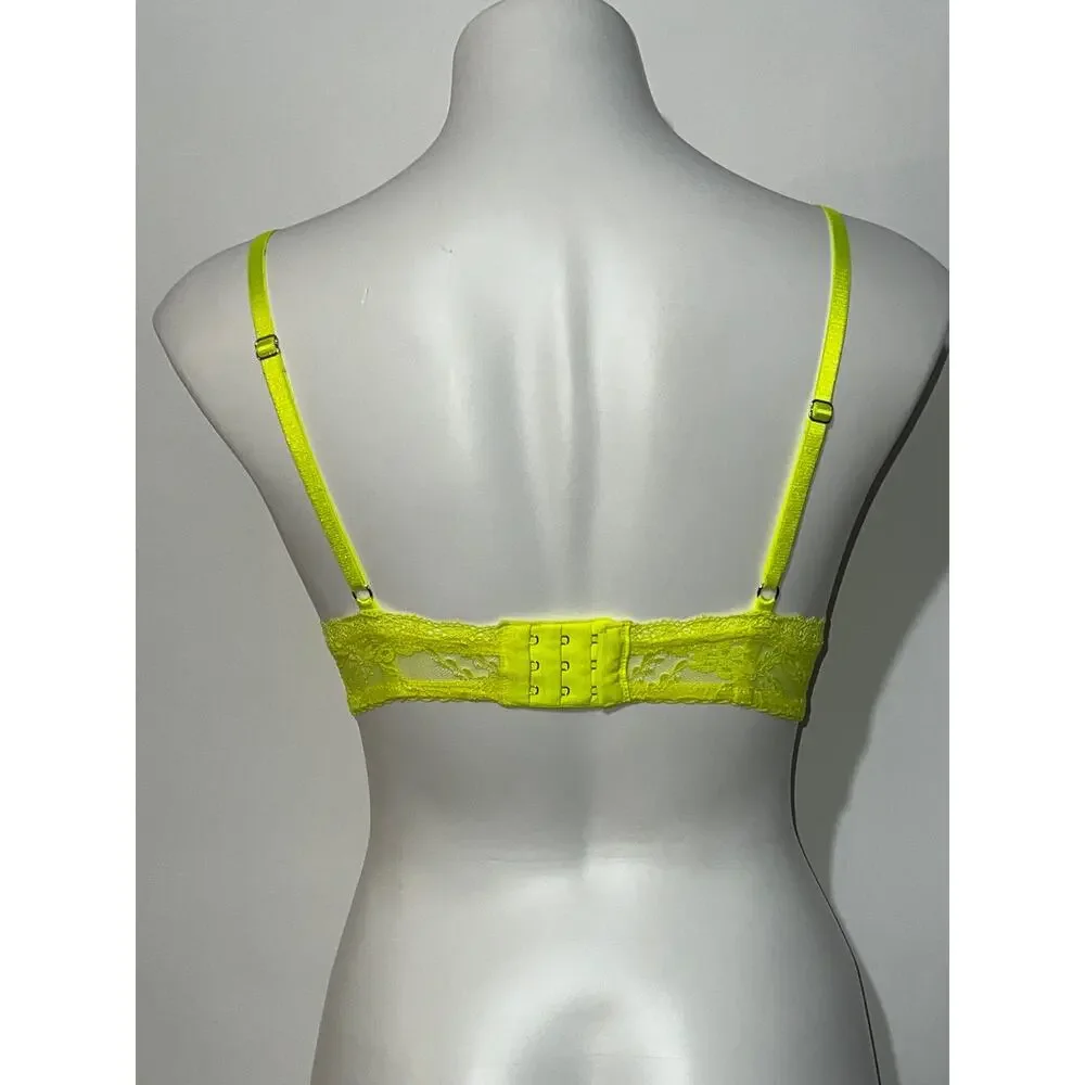 Victoria Secret women’s laced bra